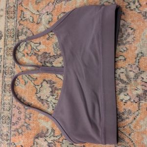 Lululemon sports bra ( no pads )